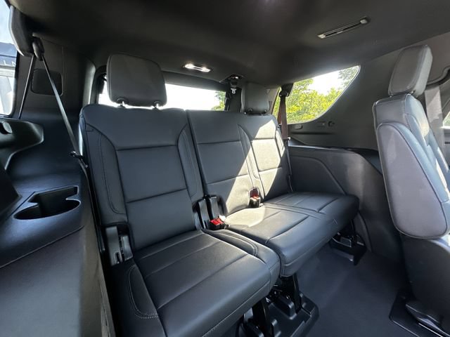Used 2023 Chevrolet Tahoe LT w/ Luxury Package AWD/4WD image 38