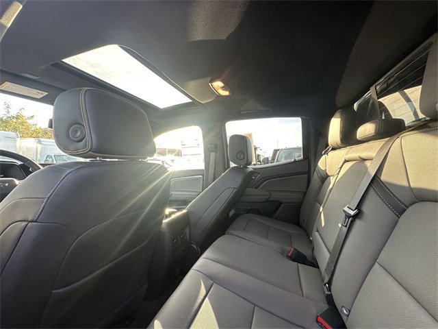 Used 2024 Chevrolet Colorado ZR2 w/ ZR2 Bison Edition image 19