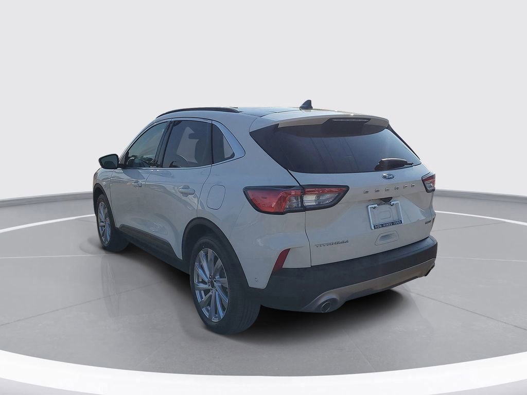 Certified 2021 Ford Escape Titanium w/ Titanium Elite Package image 3