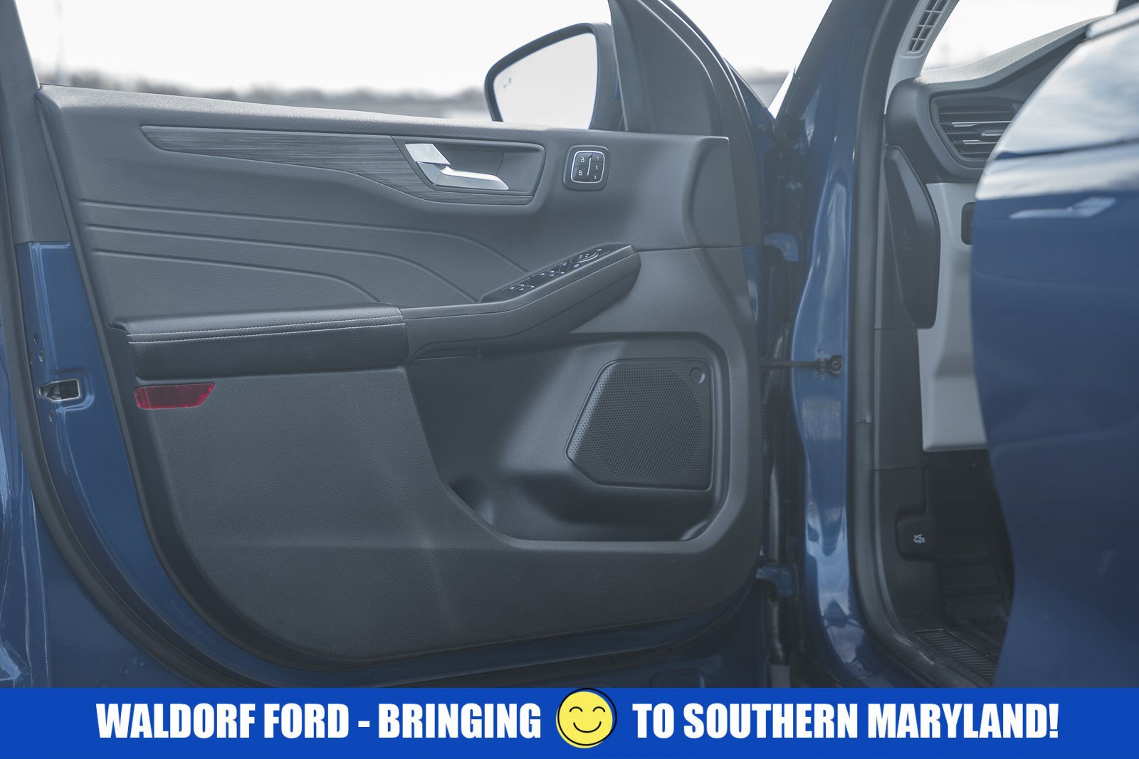 Certified 2023 Ford Escape Platinum image 39