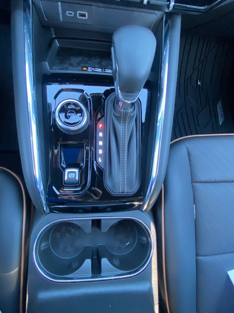 Used 2025 GMC Canyon AT4 w/ AT4 Premium Package image 18