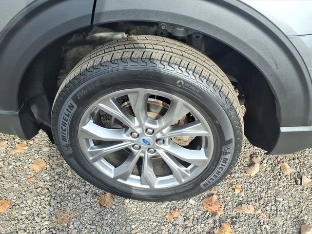 Certified 2023 Ford Explorer Limited w/ Equipment Group 301A image 10