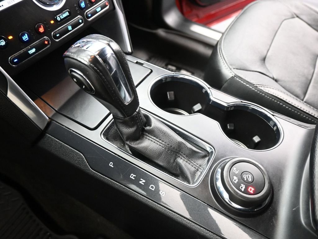 Certified 2018 Ford Explorer Limited w/ Ford Safe & Smart Package image 52