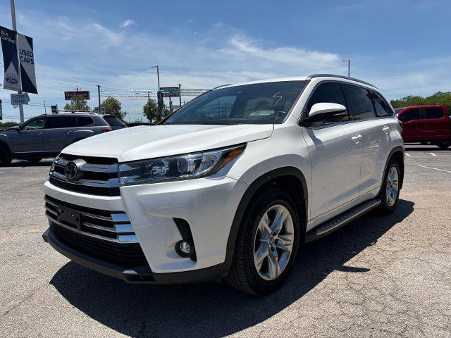 Used 2019 Toyota Highlander Limited FWD image 10
