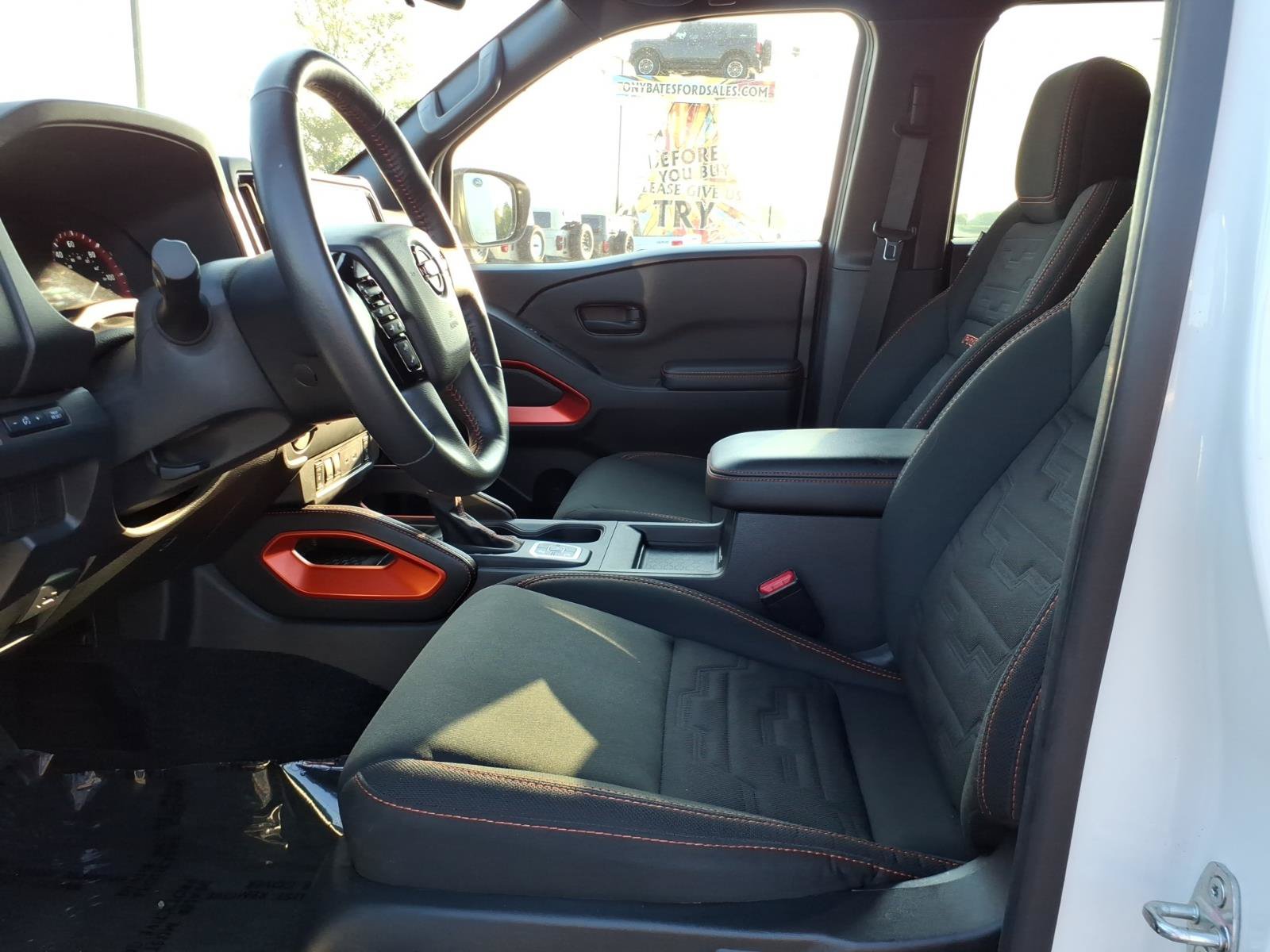 Used 2026 Nissan Frontier PRO-4X AWD/4WD image 10