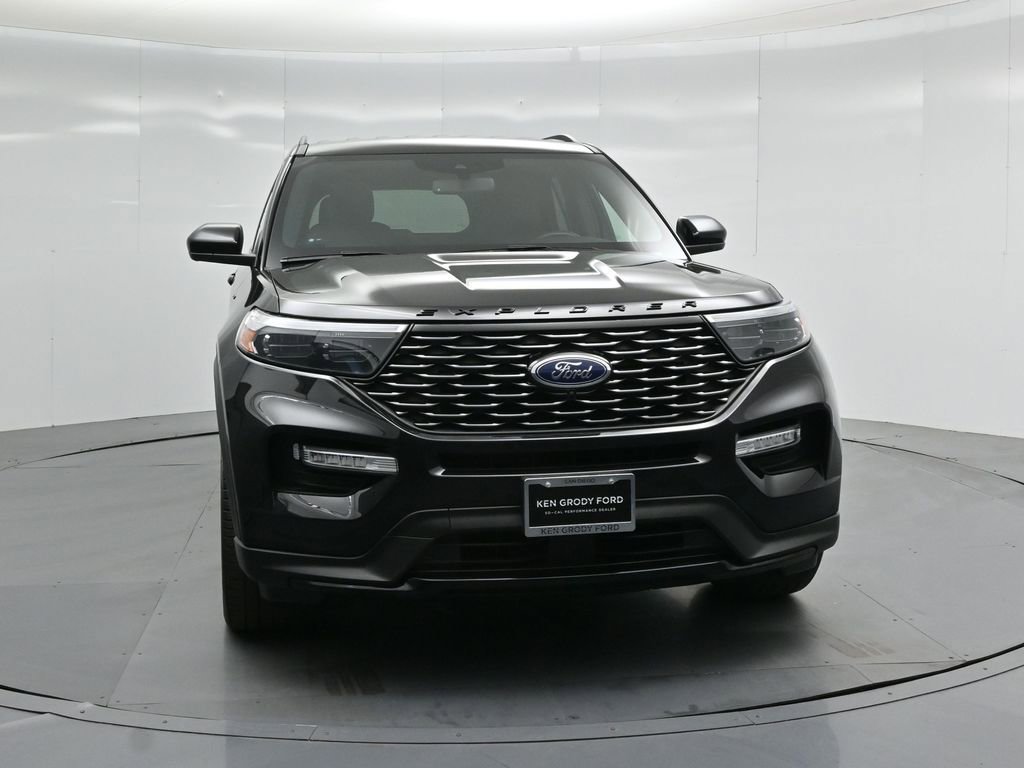 Certified 2022 Ford Explorer ST-Line w/ Class IV Trailer Tow Package image 57