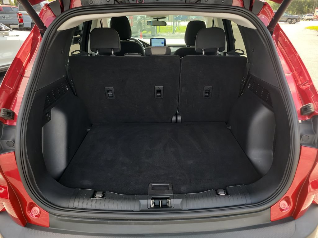 Certified 2022 Ford Escape SE w/ SE Sport Appearance Package FWD image 7