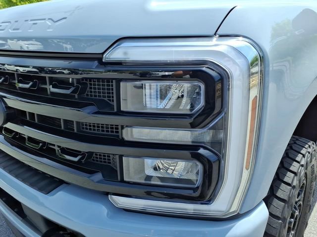 Certified 2024 Ford F250 Lariat w/ Lariat Ultimate Package AWD/4WD image 18