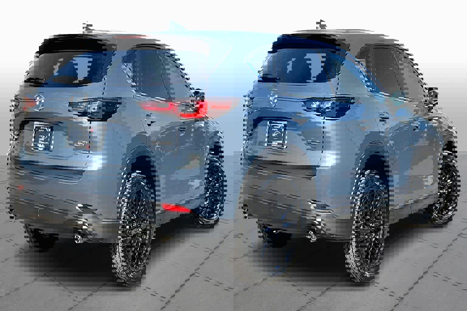 Used 2023 MAZDA CX-5 Carbon Edition image 3