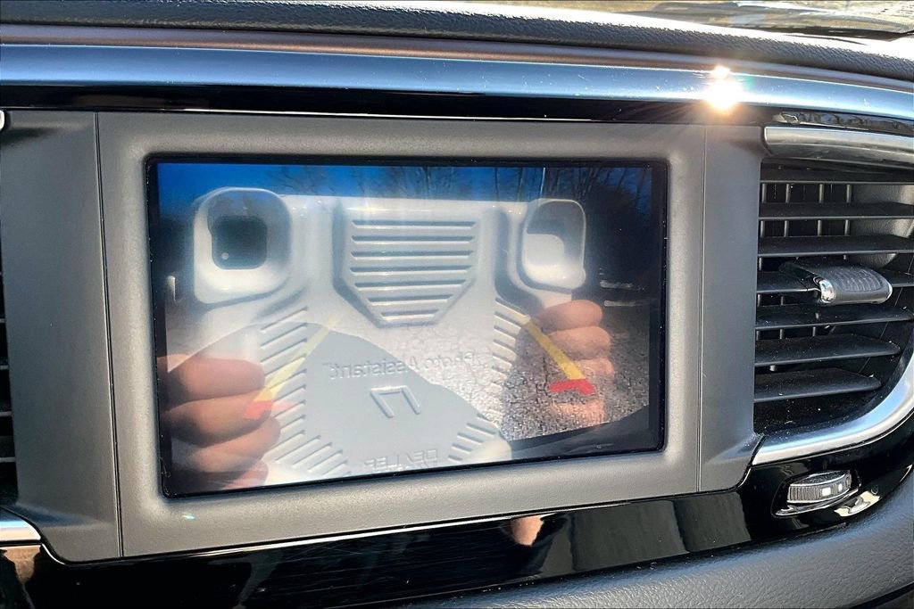 Used 2023 Chrysler Voyager LX image 20