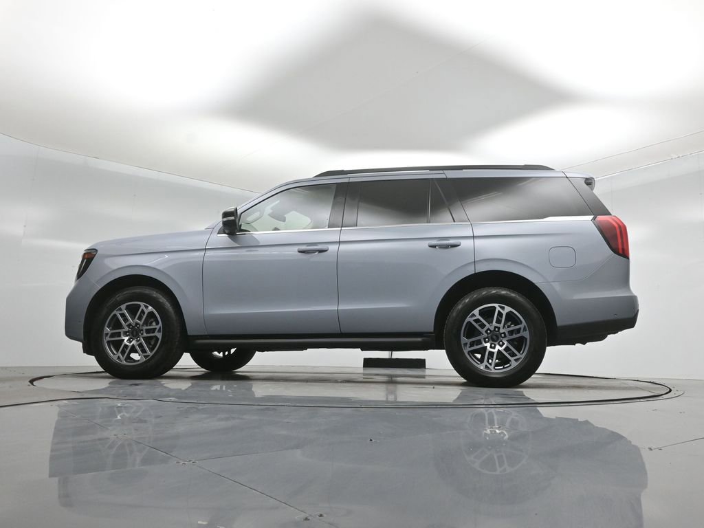 Certified 2025 Ford Expedition Active AWD/4WD image 53