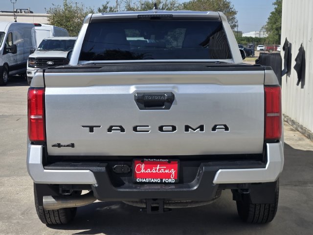 Used 2024 Toyota Tacoma TRD Sport AWD/4WD image 9