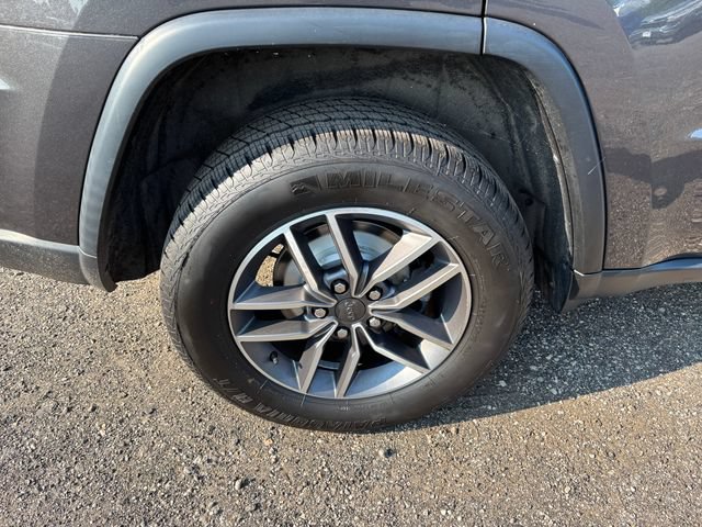 Used 2020 Jeep Grand Cherokee Limited AWD/4WD image 28