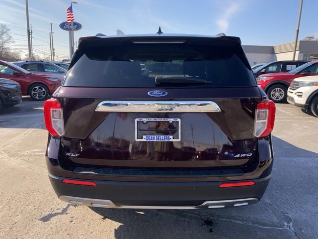 Certified 2022 Ford Explorer XLT w/ Equipment Group 202A image 4