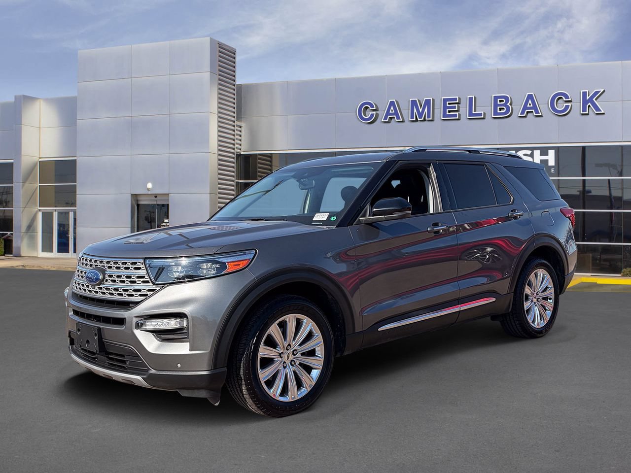 Certified 2022 Ford Explorer Limited w/ Equipment Group 301A AWD/4WD image 32