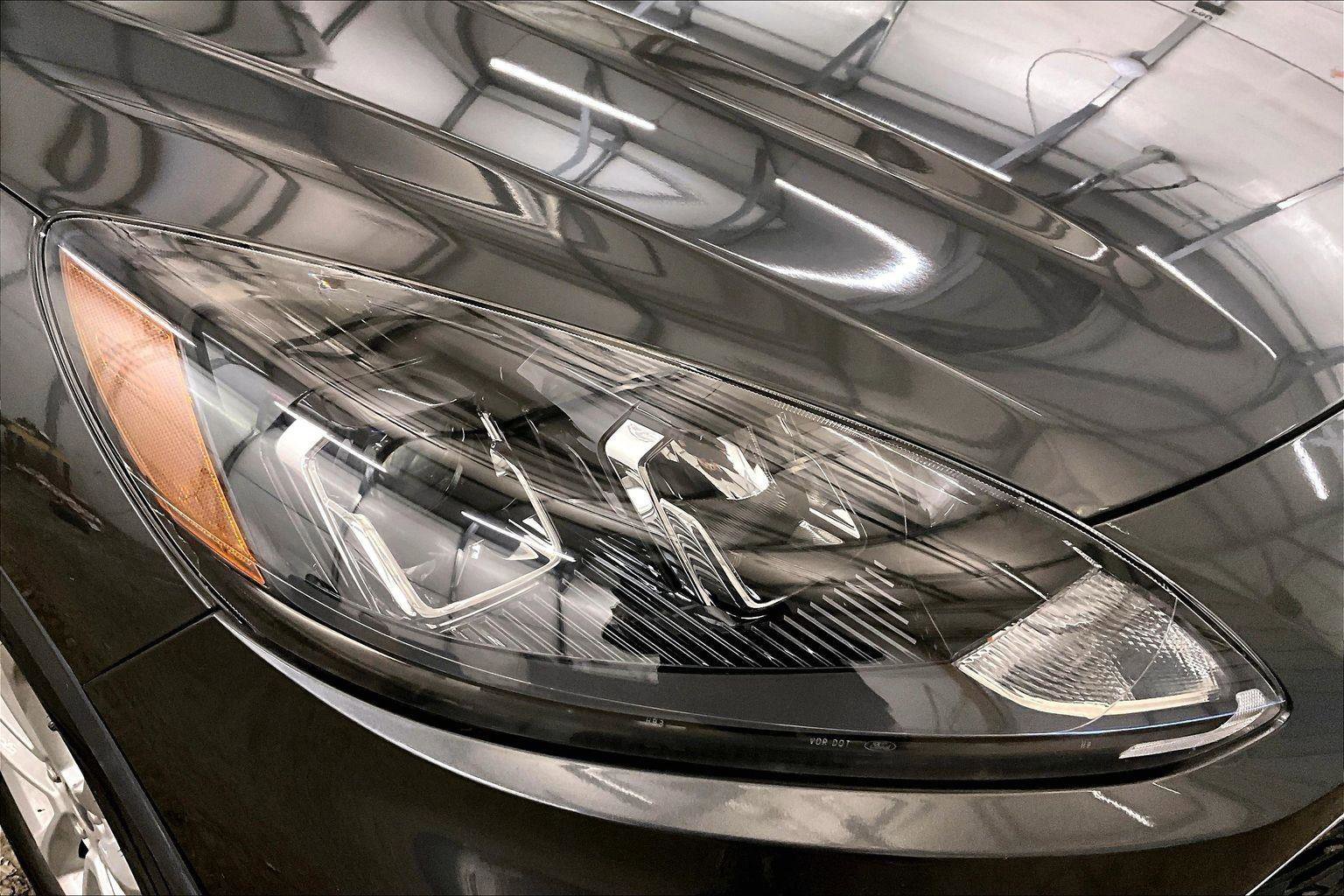 Certified 2020 Ford Escape SE image 27