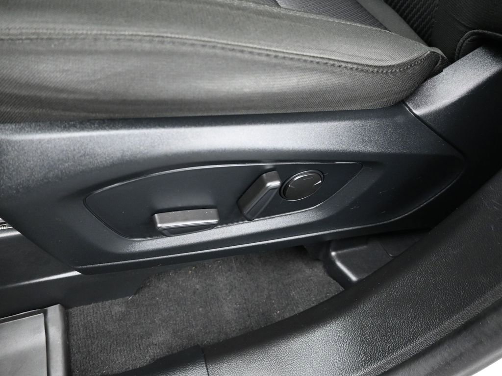 Certified 2022 Ford Explorer XLT image 20