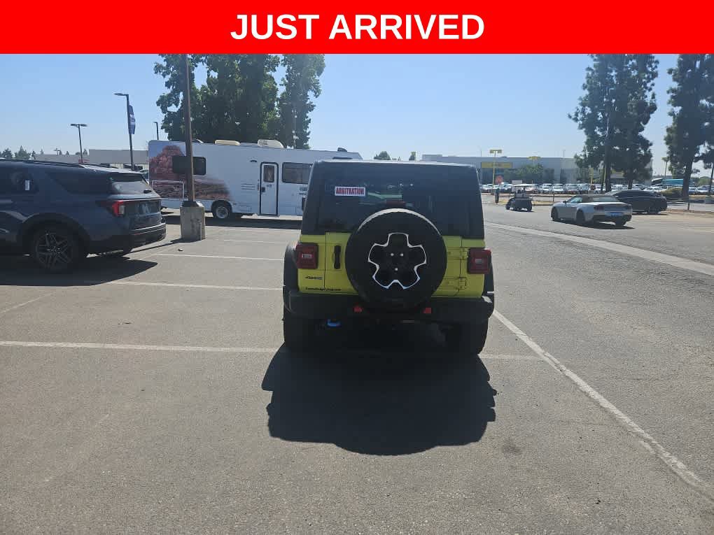 Used 2022 Jeep Wrangler Unlimited Rubicon 4xe w/ Cold Weather Group AWD/4WD image 6