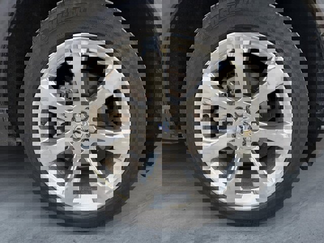 Certified 2020 Ford Explorer Platinum w/ Premium Technology Package image 13