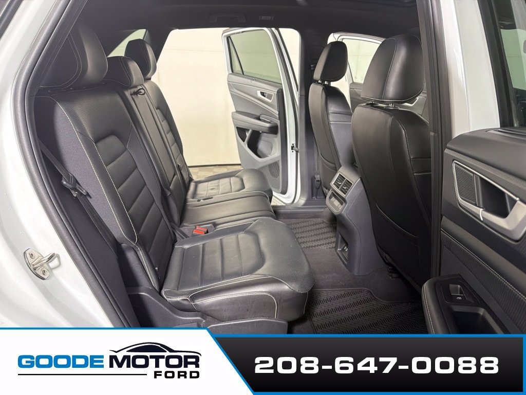 Used 2024 Volkswagen Atlas Cross Sport SEL R-Line AWD/4WD image 22