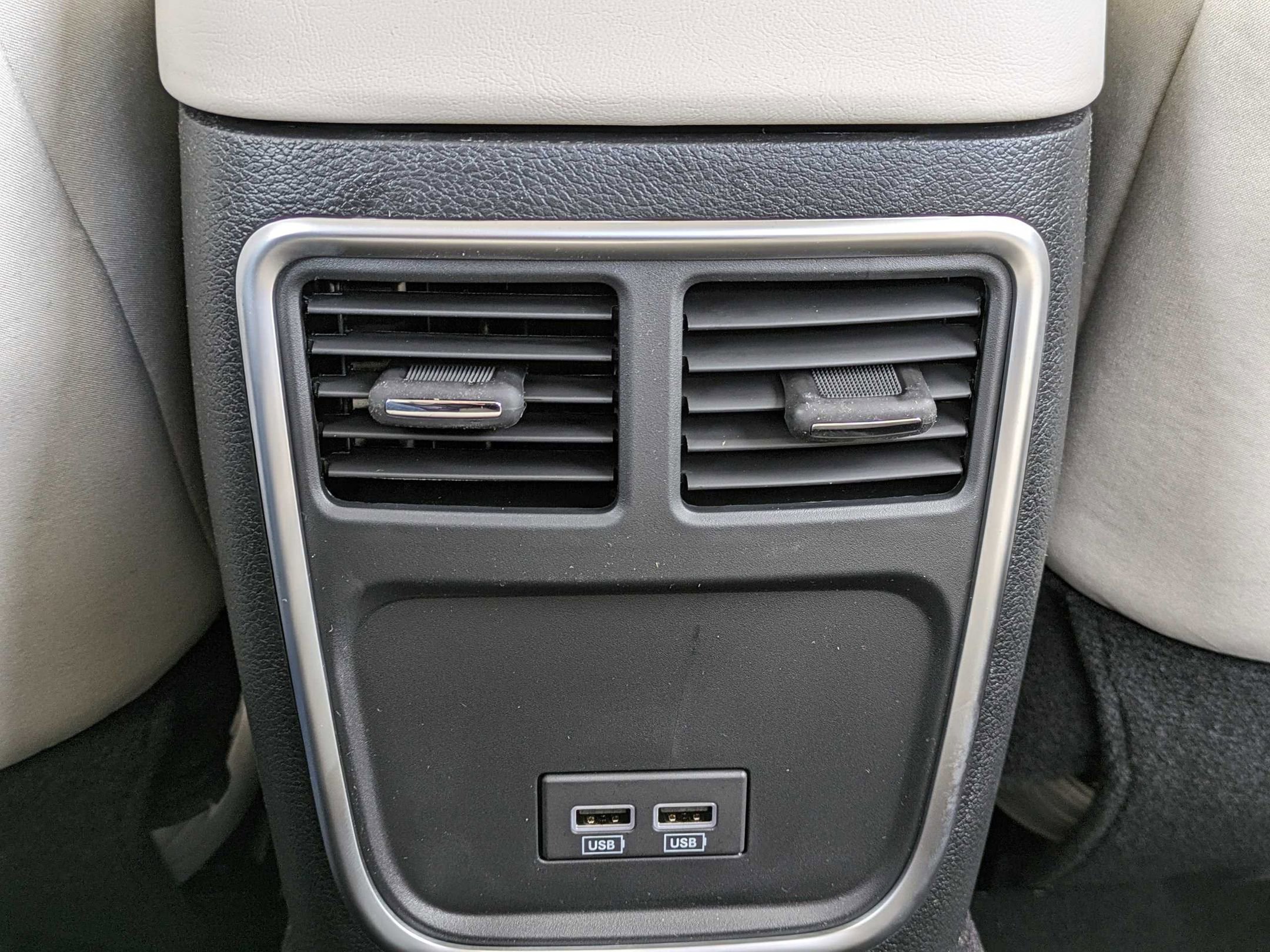 Used 2023 Chrysler 300 Touring w/ Sport Appearance Package image 30