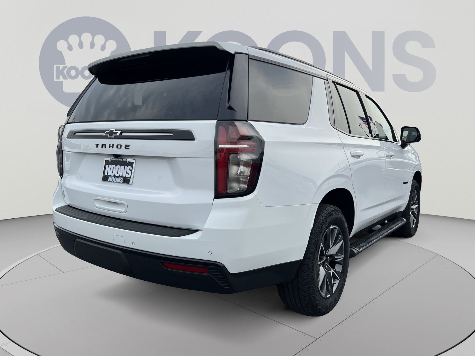 Used 2024 Chevrolet Tahoe Z71 w/ Luxury Package AWD/4WD image 7