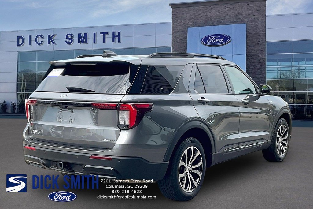 Certified 2025 Ford Explorer ST-Line AWD/4WD image 6