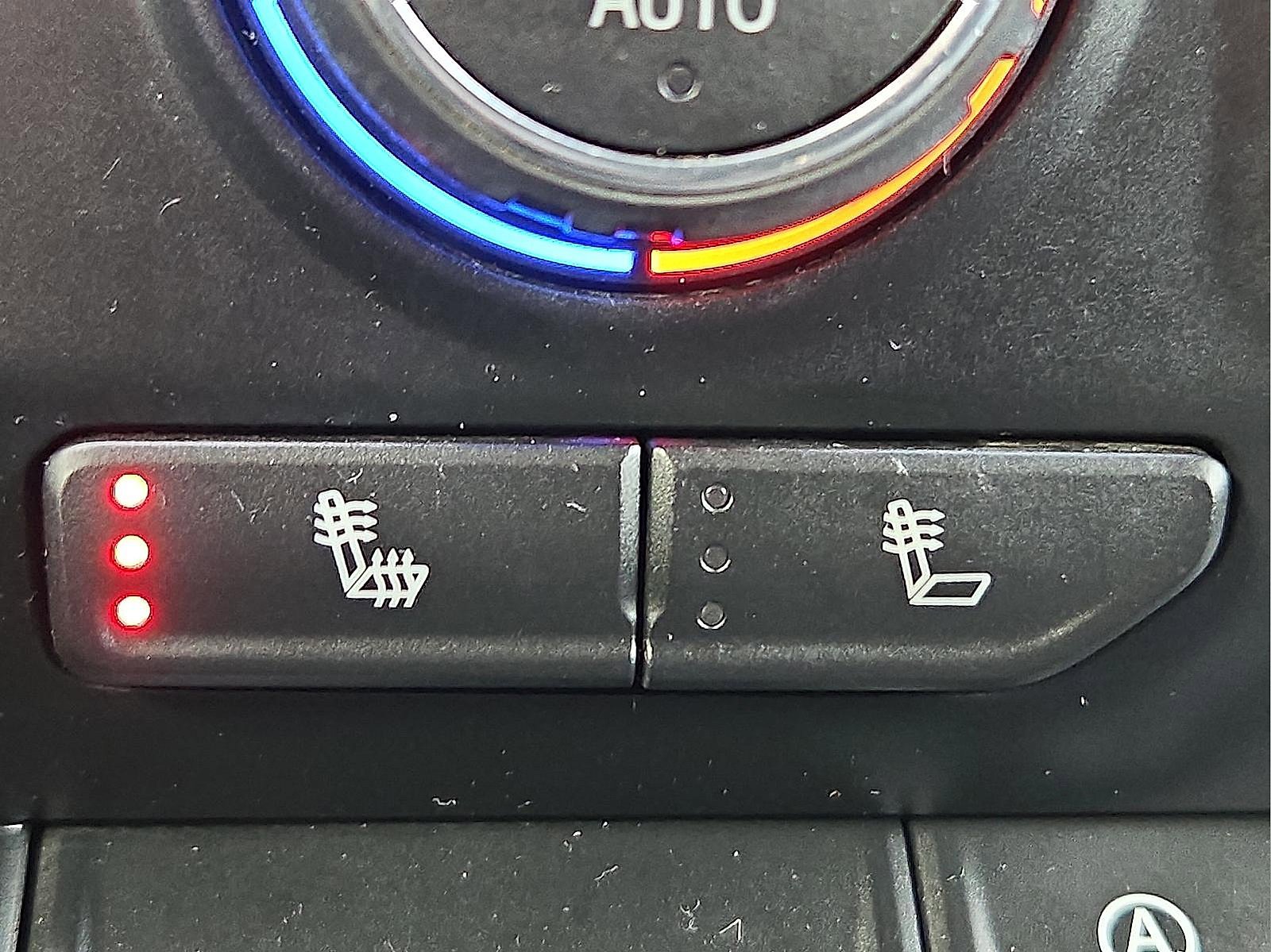 Used 2019 Chevrolet Silverado 1500 LT w/ Texas Edition image 18