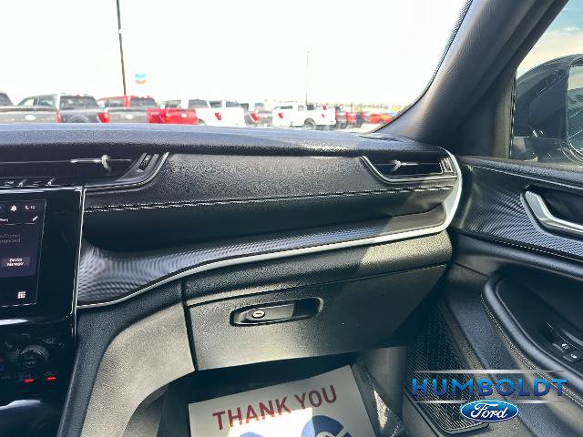 Used 2024 Jeep Grand Cherokee Altitude AWD/4WD image 25