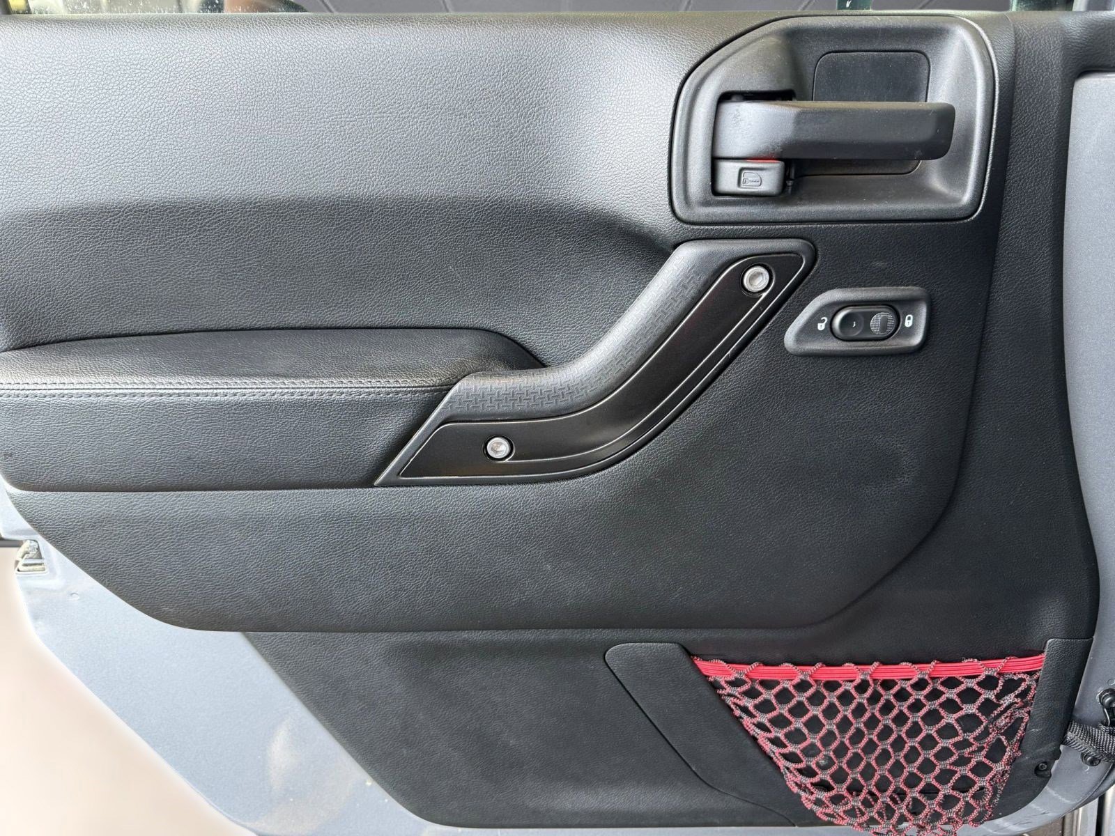 Used 2018 Jeep Wrangler Unlimited Rubicon image 13