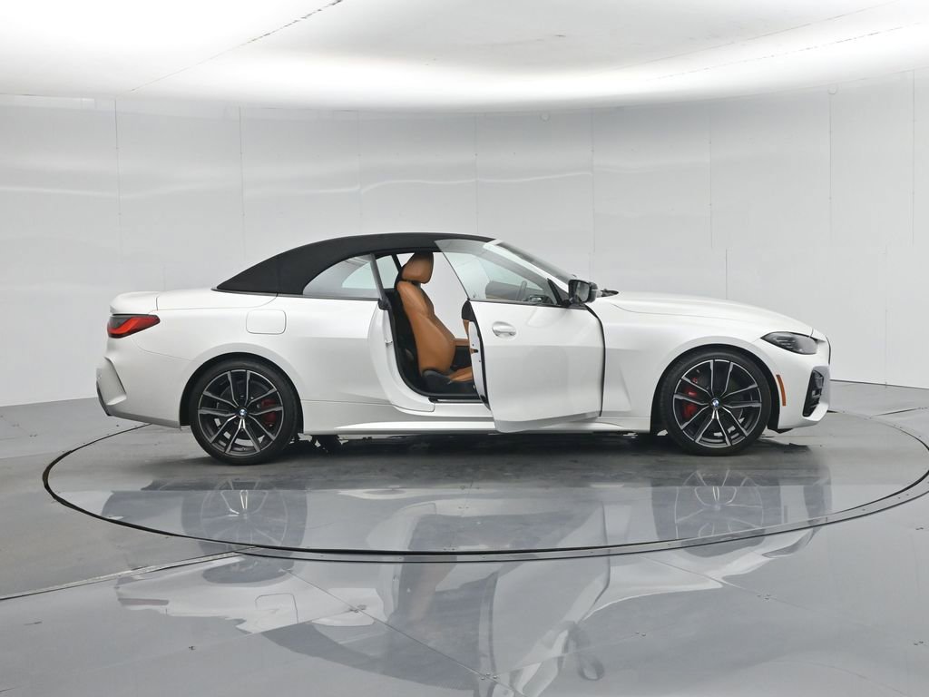Used 2023 BMW 430i Convertible w/ M Sport Package RWD image 5