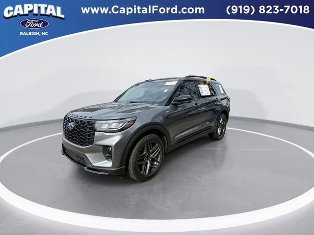 Certified 2025 Ford Explorer ST-Line w/ Premium Package image 2