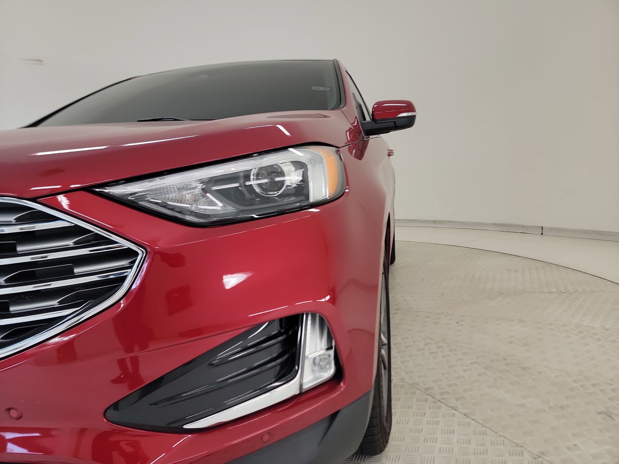 Certified 2024 Ford Edge Titanium AWD/4WD image 10