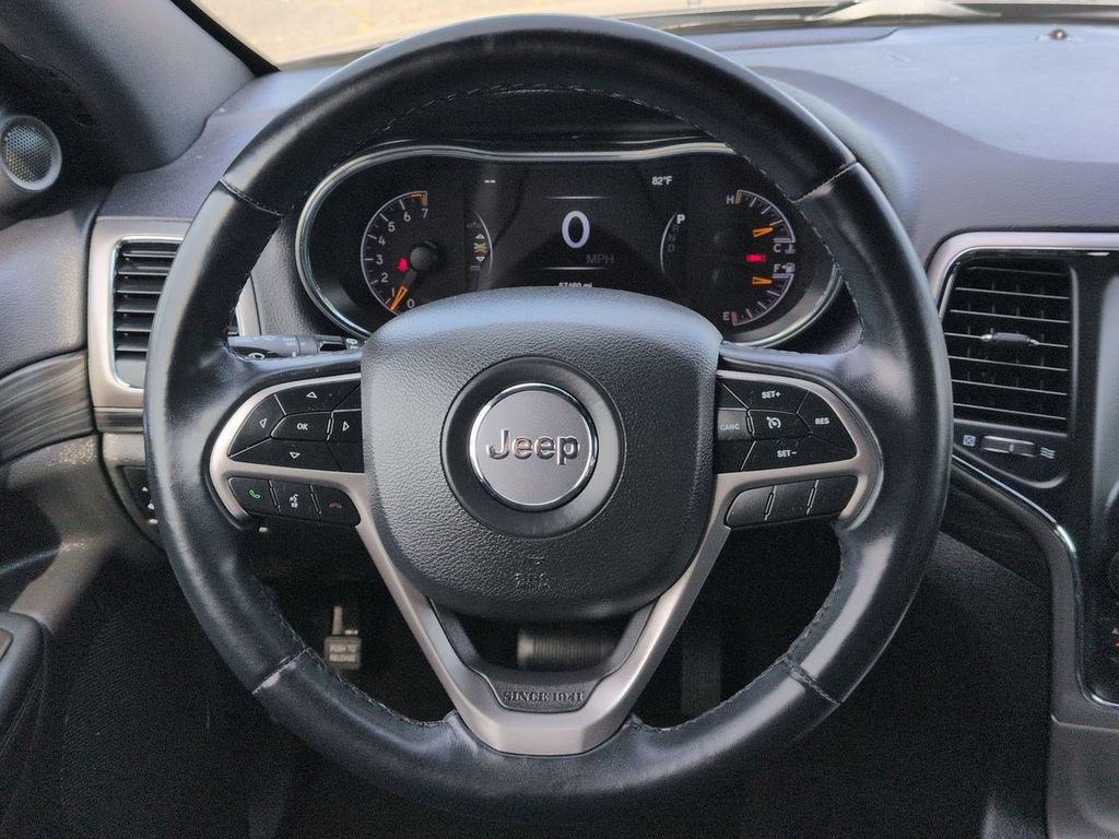 Used 2021 Jeep Grand Cherokee Laredo AWD/4WD image 14