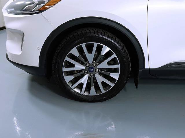 Certified 2020 Ford Escape Titanium AWD/4WD image 9