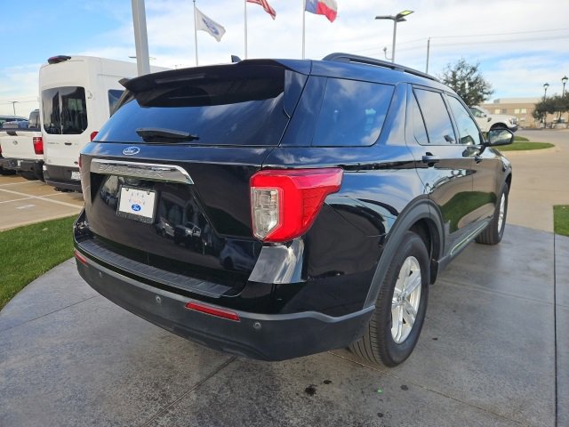 Certified 2022 Ford Explorer XLT image 4