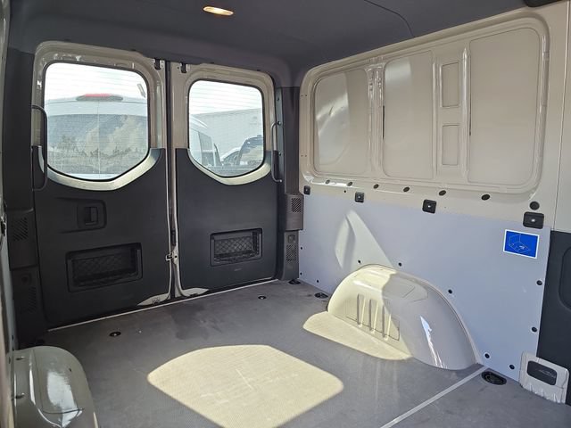 Used 2021 Mercedes-Benz Sprinter 2500 image 12
