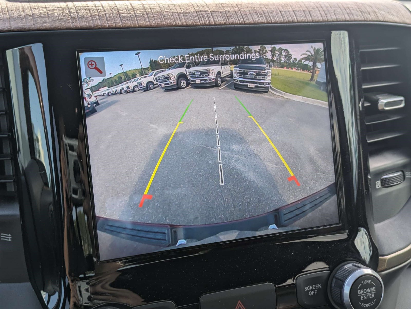 Used 2022 RAM 1500 Limited w/ Body Color Bumper Group AWD/4WD image 23