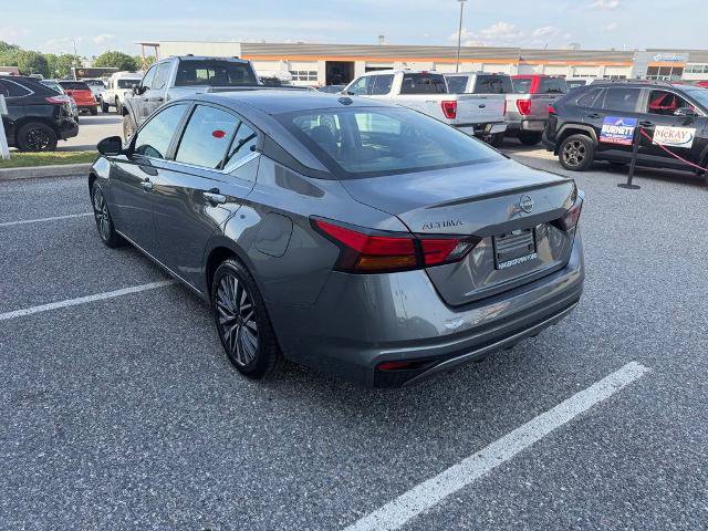 Used 2025 Nissan Altima 2.5 SV FWD image 6