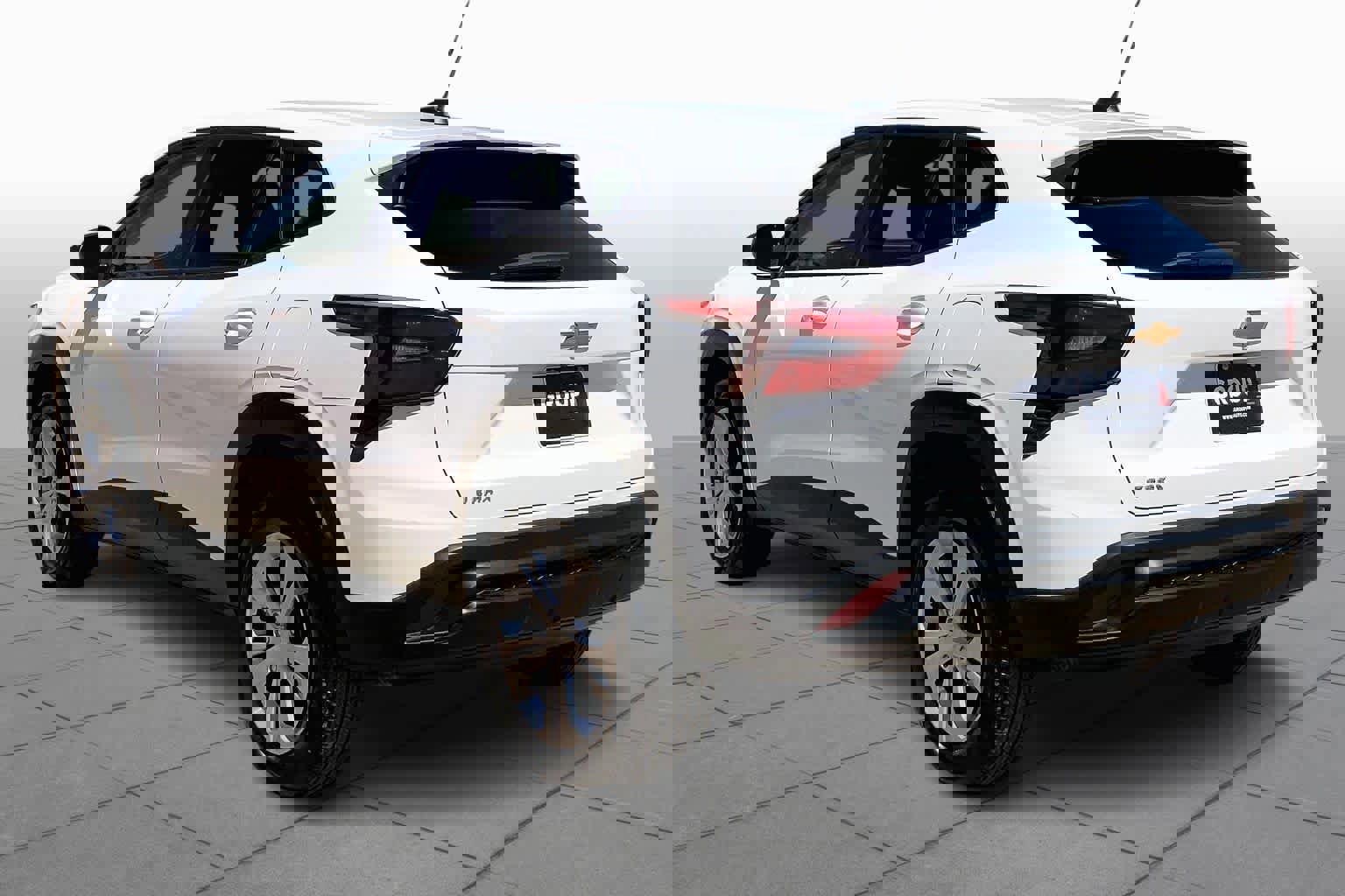 Used 2025 Chevrolet Trax LS image 4