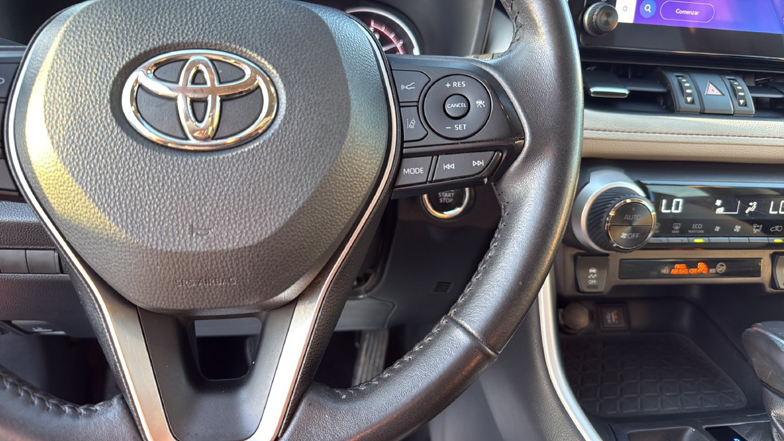 Used 2024 Toyota RAV4 XLE Premium FWD image 12