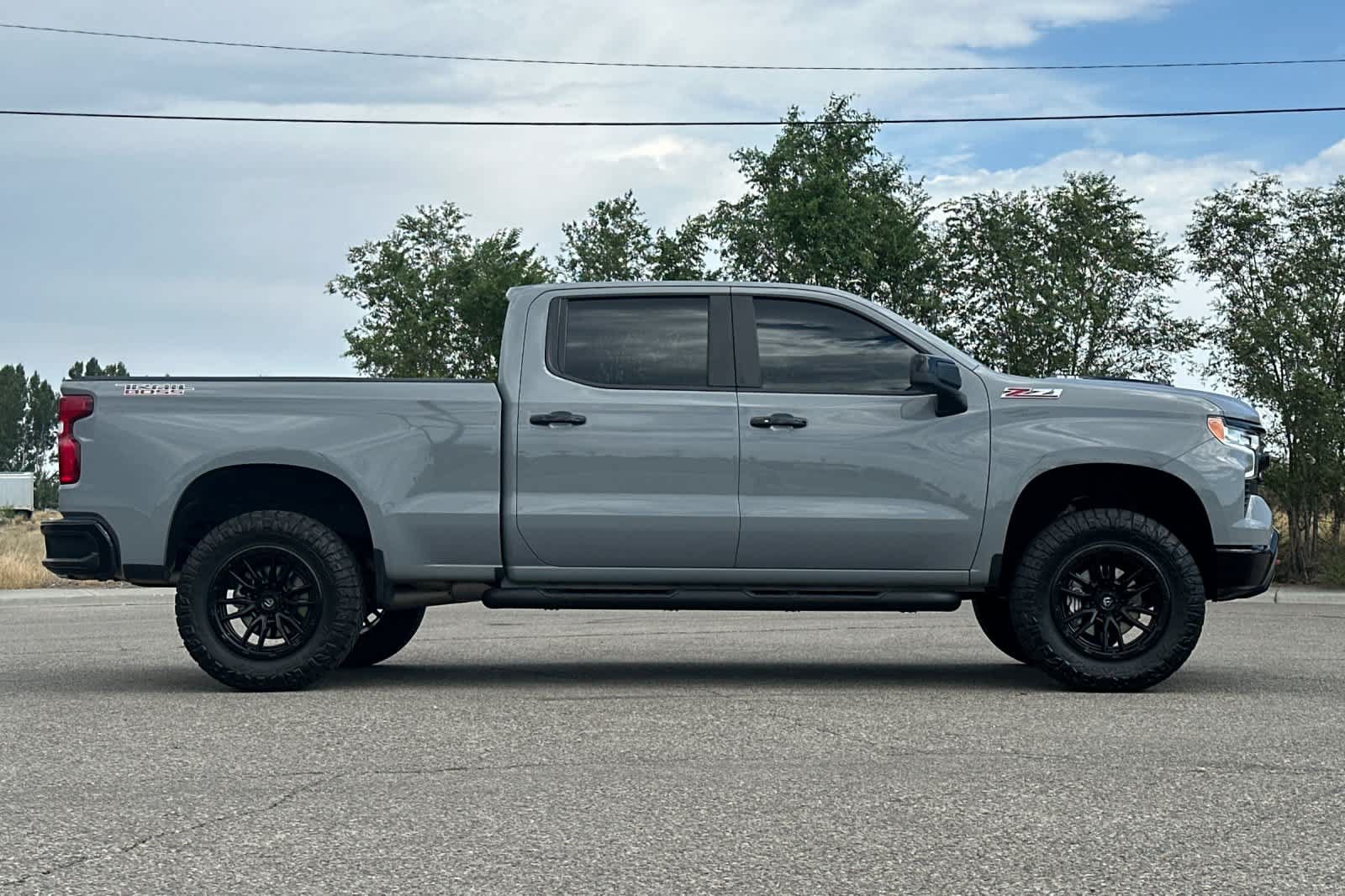 Used 2024 Chevrolet Silverado 1500 LT Trail Boss w/ Convenience Package II AWD/4WD image 8