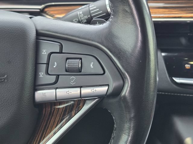 Used 2021 Cadillac Escalade Premium Luxury RWD image 28