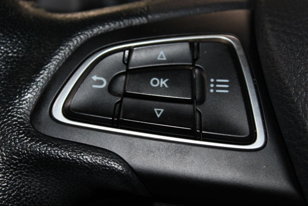 Certified 2020 Ford EcoSport SE w/ SE Convenience Package FWD image 34