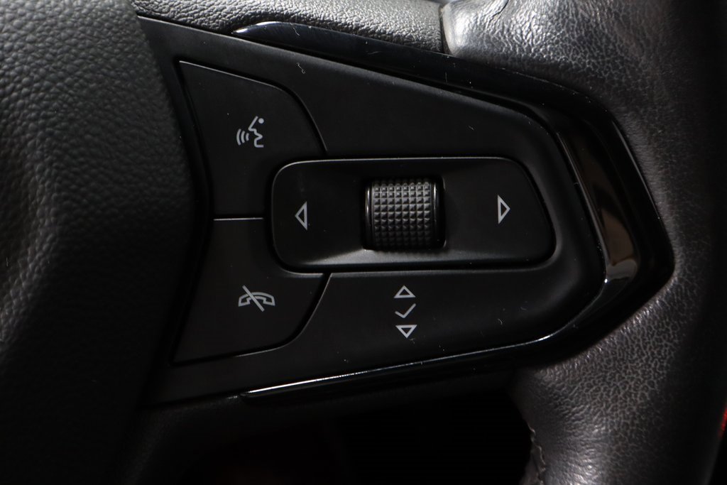 Used 2022 Chevrolet Bolt EUV Premier image 28