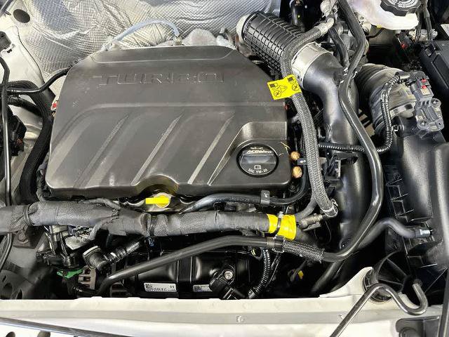 Used 2024 Chevrolet Trax LS w/ LS Convenience Package FWD image 8