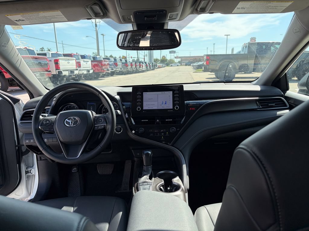 Used 2023 Toyota Camry SE w/ Convenience Package FWD image 25