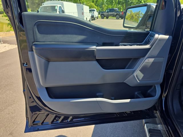 Certified 2025 Ford F150 Lariat w/ Equipment Group 501A Mid AWD/4WD image 8