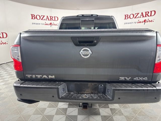 Used 2021 Nissan Titan SV w/ SV Convenience Package image 7