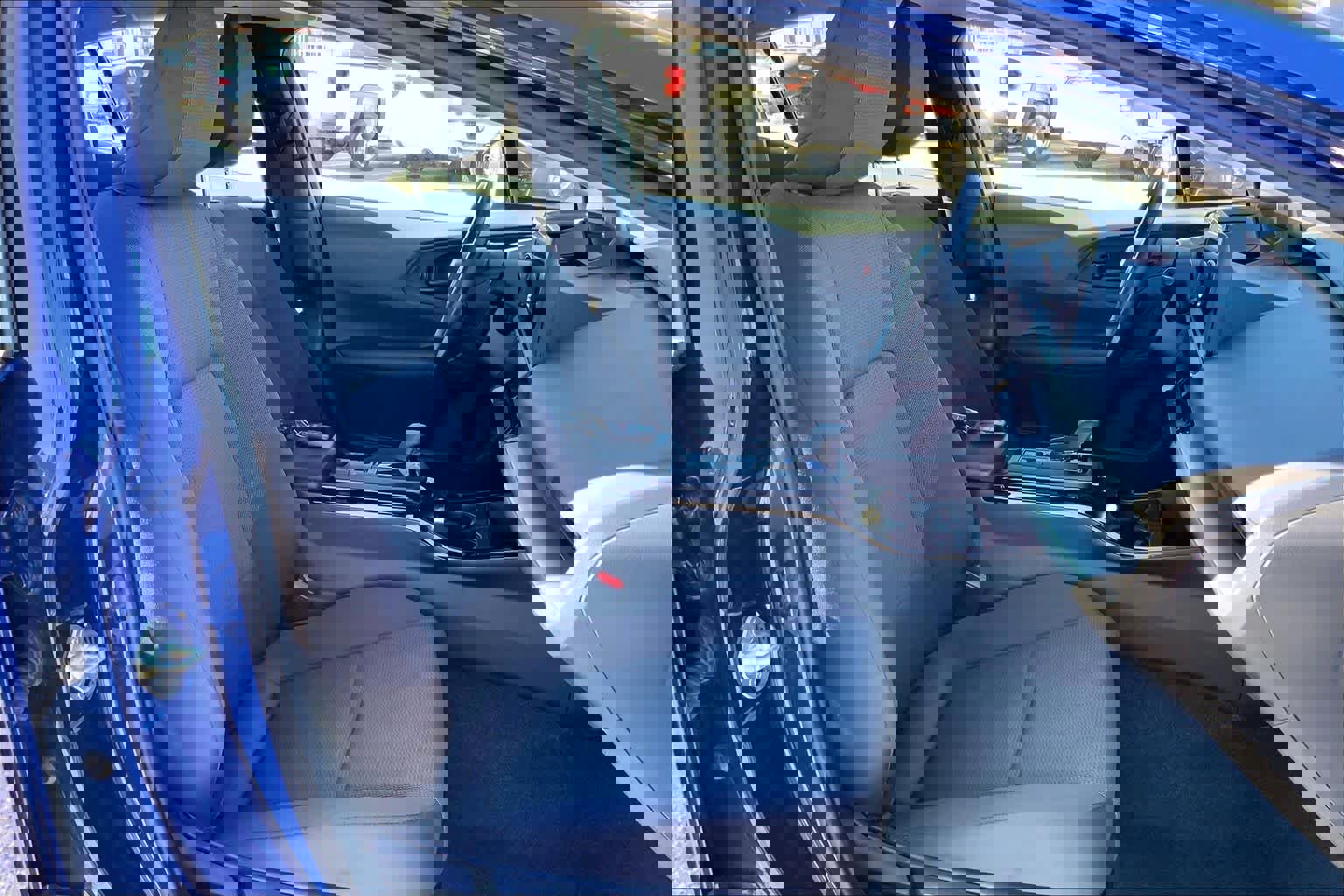 Used 2023 Toyota Prius LE image 10